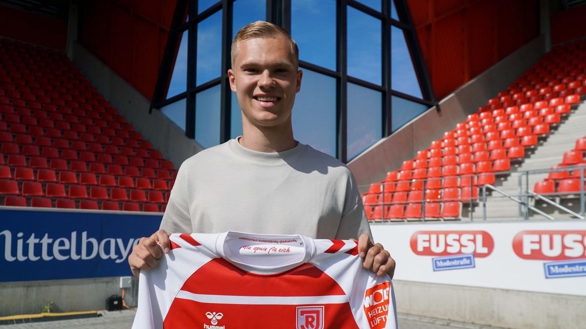 Louis Breunig bleibt dem SSV Jahn erhalten SSV Jahn Regensburg