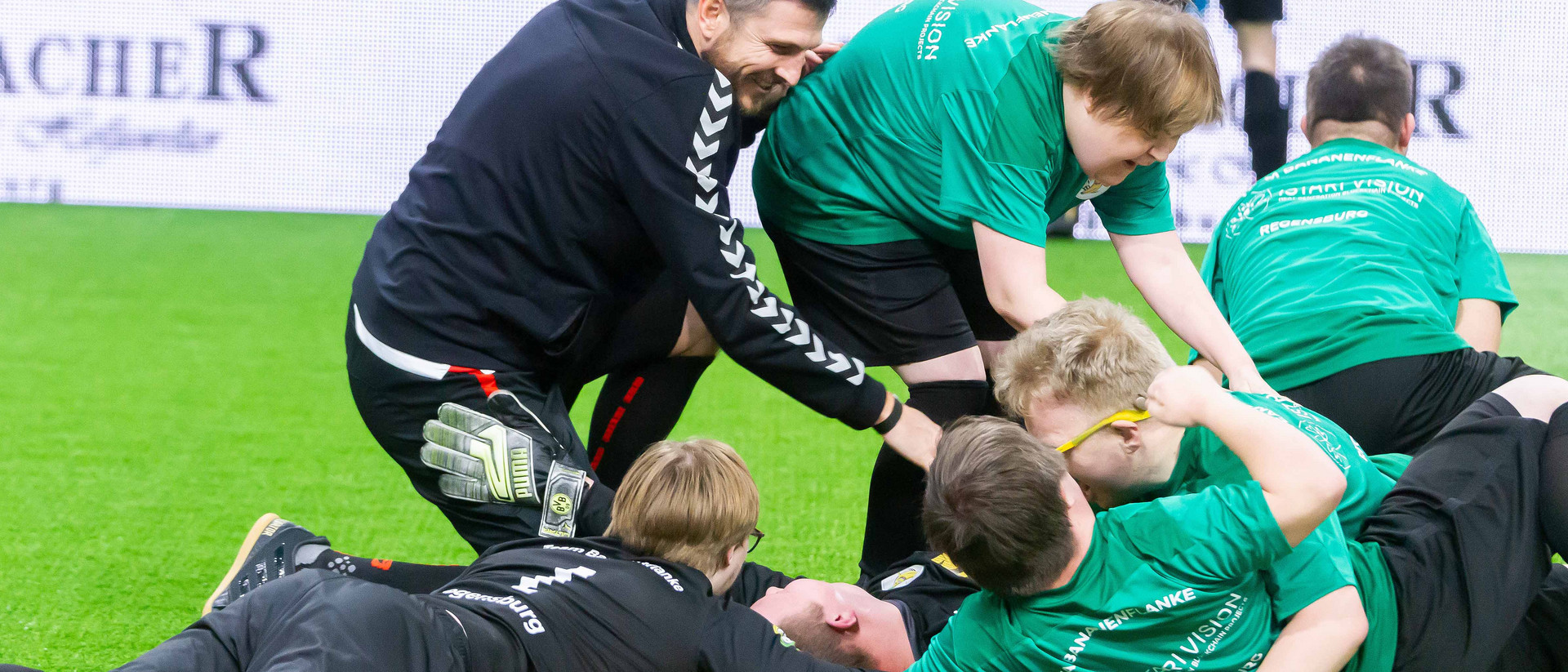 SSV Jahn Regensburg, Traditionsmannschaft, Team Bananenflanke, Bananenflanker Budenzauber