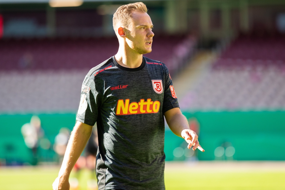 Palacios wechselt zu Viktoria Köln SSV Jahn Regensburg
