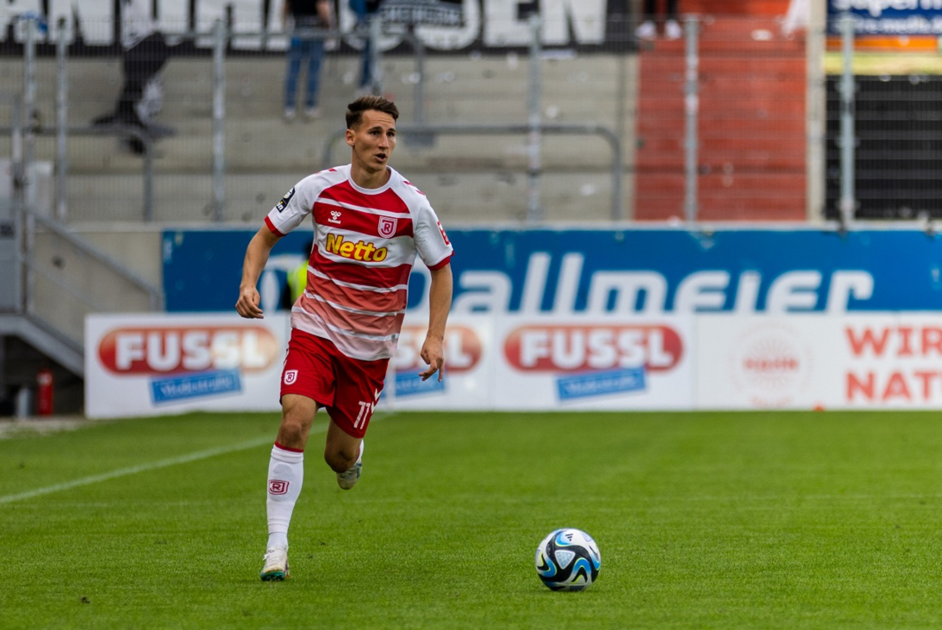 Jahn zu Gast bei Erzgebirge Aue SSV Jahn Regensburg