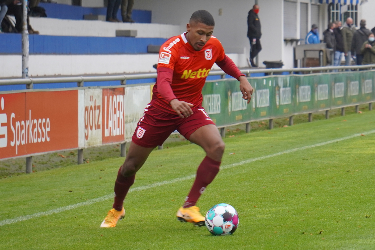 Niederlage gegen Augsburg SSV Jahn Regensburg Niederlage gegen Augsburg SSV Jahn Regensburg