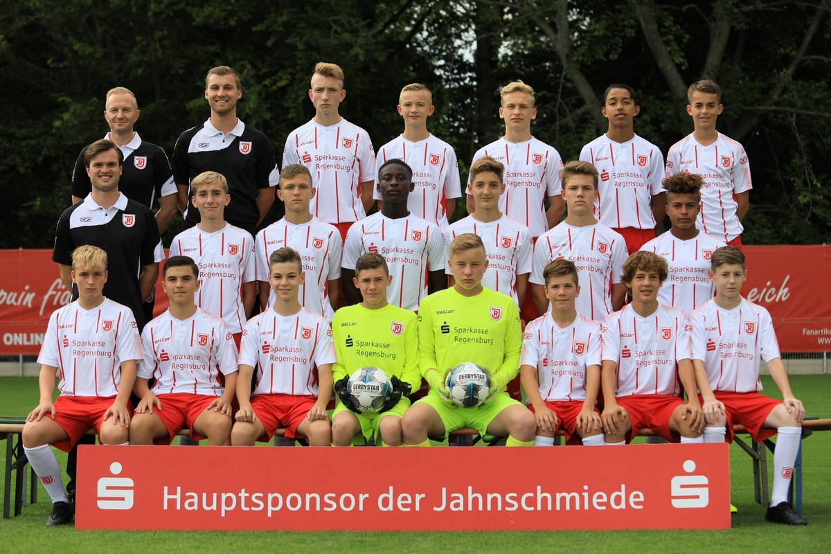 Bericht der Jahnschmiede SSV Jahn Regensburg Bericht der Jahnschmiede SSV Jahn Regensburg