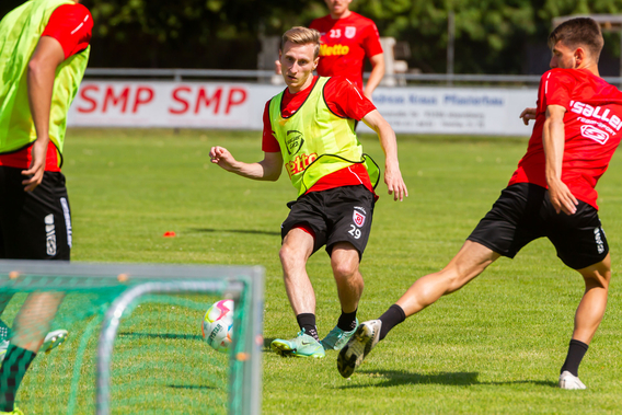 SSV Jahn, Regensburg, Joshua Mees, 2. Bundesliga, Holstein Kiel